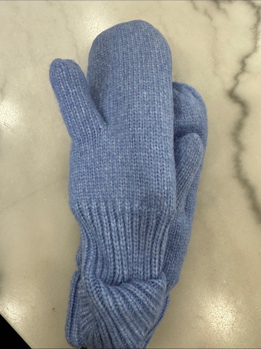 Bundle 2 Listings for $20😀 Hat and Gloves Set - Picture 8 of 9